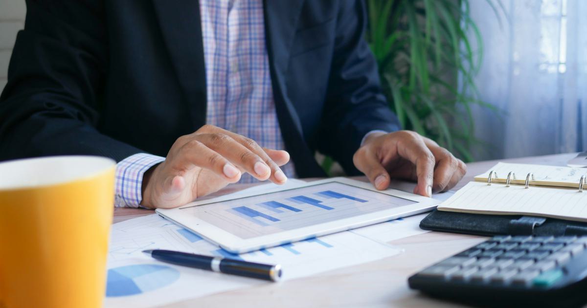 Financial Chart Analysis