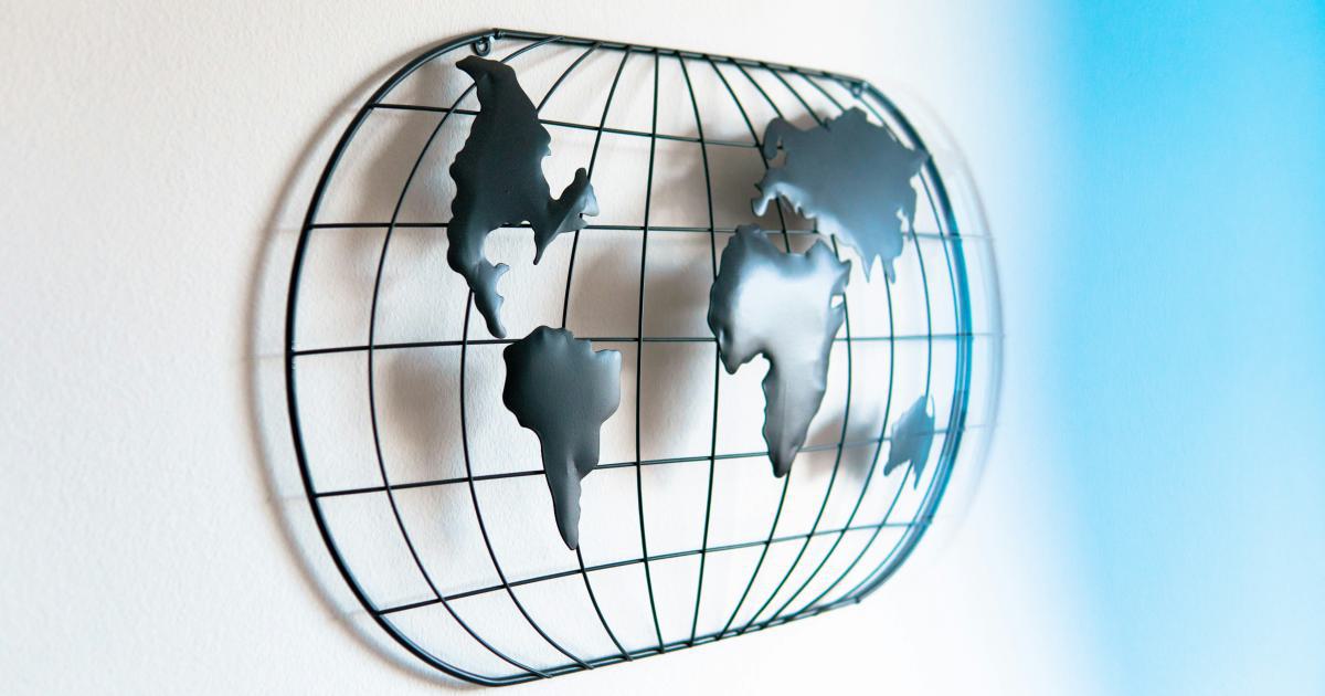 Global Economic Trends Chart
