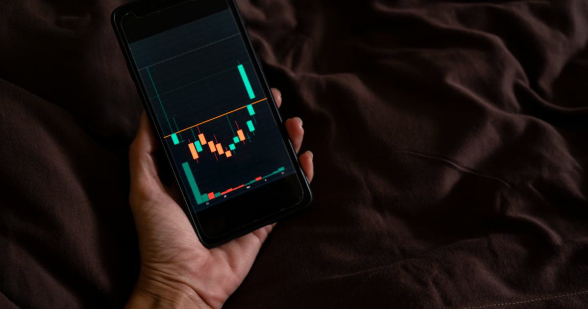Patient Trader Analyzing Graph